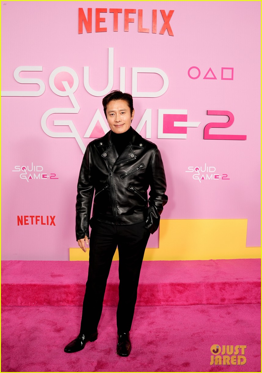 Lee Jung-jae Snaps Group Selfie With 'Squid Game' Co-Stars at Season 2 LA Premiere, Teases 'Many Twists & Turns'