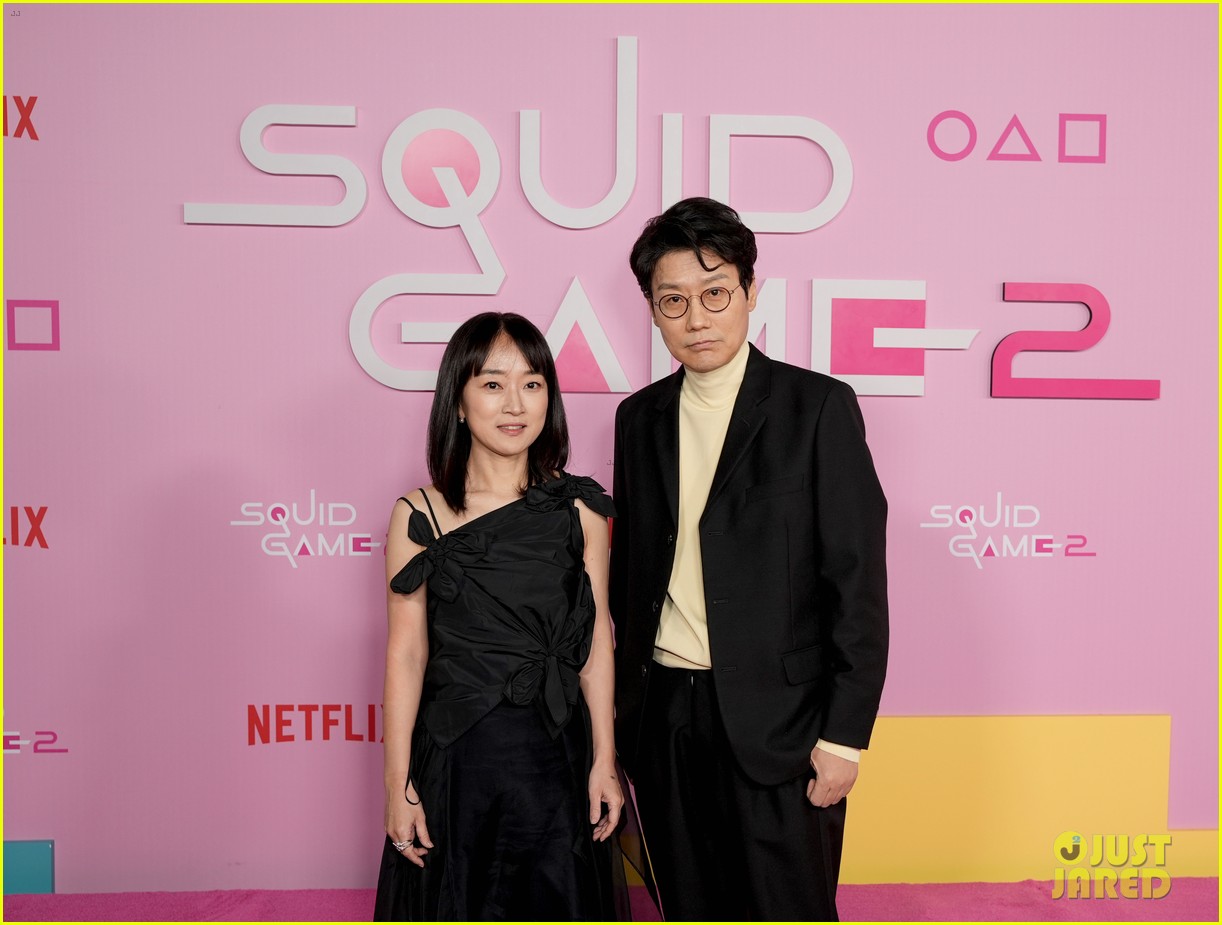 Lee Jung-jae Snaps Group Selfie With 'Squid Game' Co-Stars at Season 2 LA Premiere, Teases 'Many Twists & Turns'