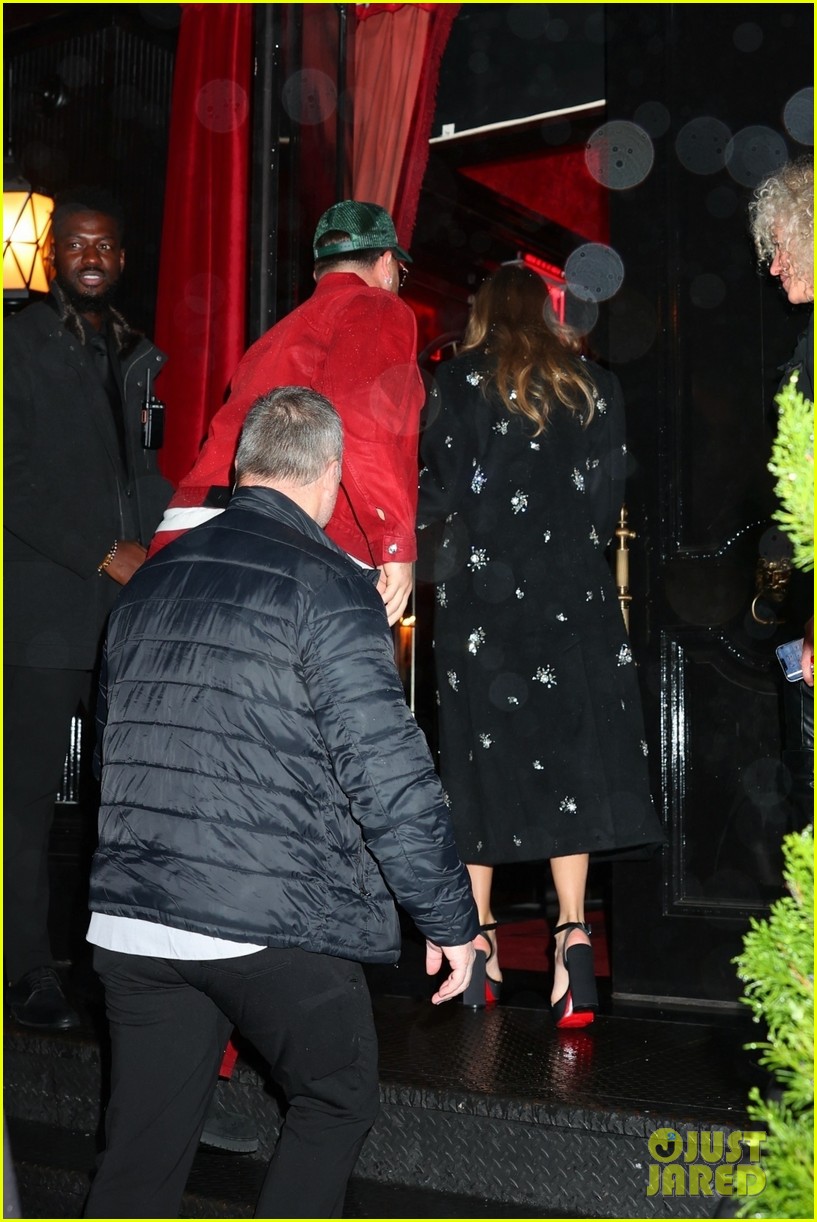 Travis Kelce Goes Red For Rainy Date Night With Taylor Swift In New York City