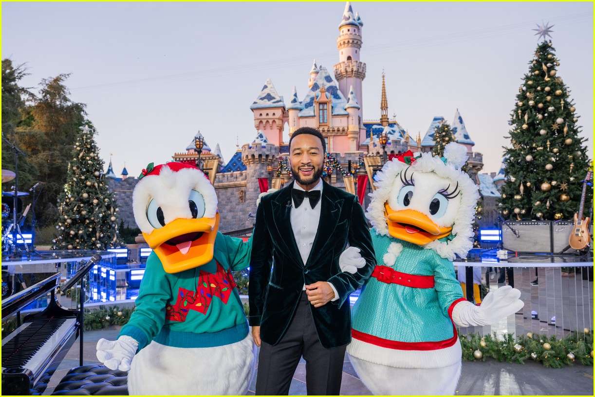 'Wonderful World of Disney: Holiday Spectacular' 2024 - Performers & Song List Revealed!