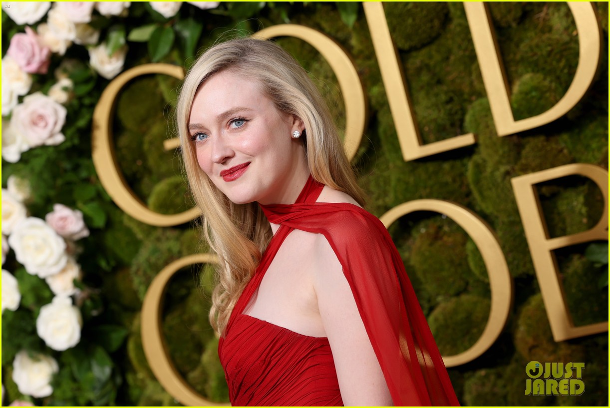dakota fanning golden globes 2025 dress Elle and Dakota Fanning Went Bold on the Golden Globes Red Carpet