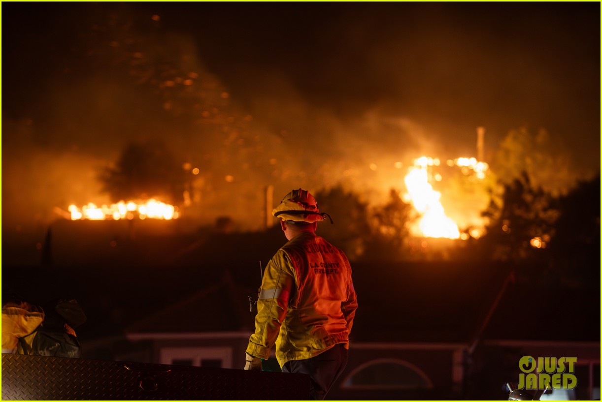 Los Angeles Accidentally Sends Evacuation Warning to All Residents with January 9 Error Message, County Supervisor Speaks Out Amid Fires