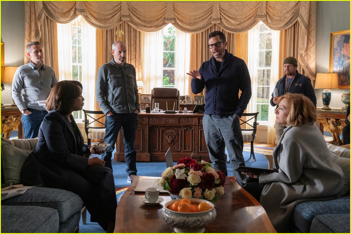 'Zero Day' Trailer Debuts: Robert De Niro Leads Star-Studded Cast for New Netflix Limited Series - Watch!