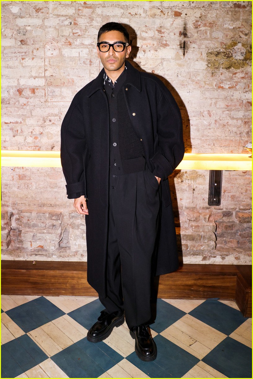 Justin Theroux Hangs Out with Broadway Star Cole Escola at Jimmy Choo's NYFW Dinner