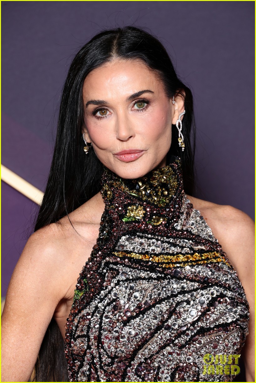 Demi Moore's Alexander McQueen Look at BAFTAs 2025 Looks Like a Work of Art!