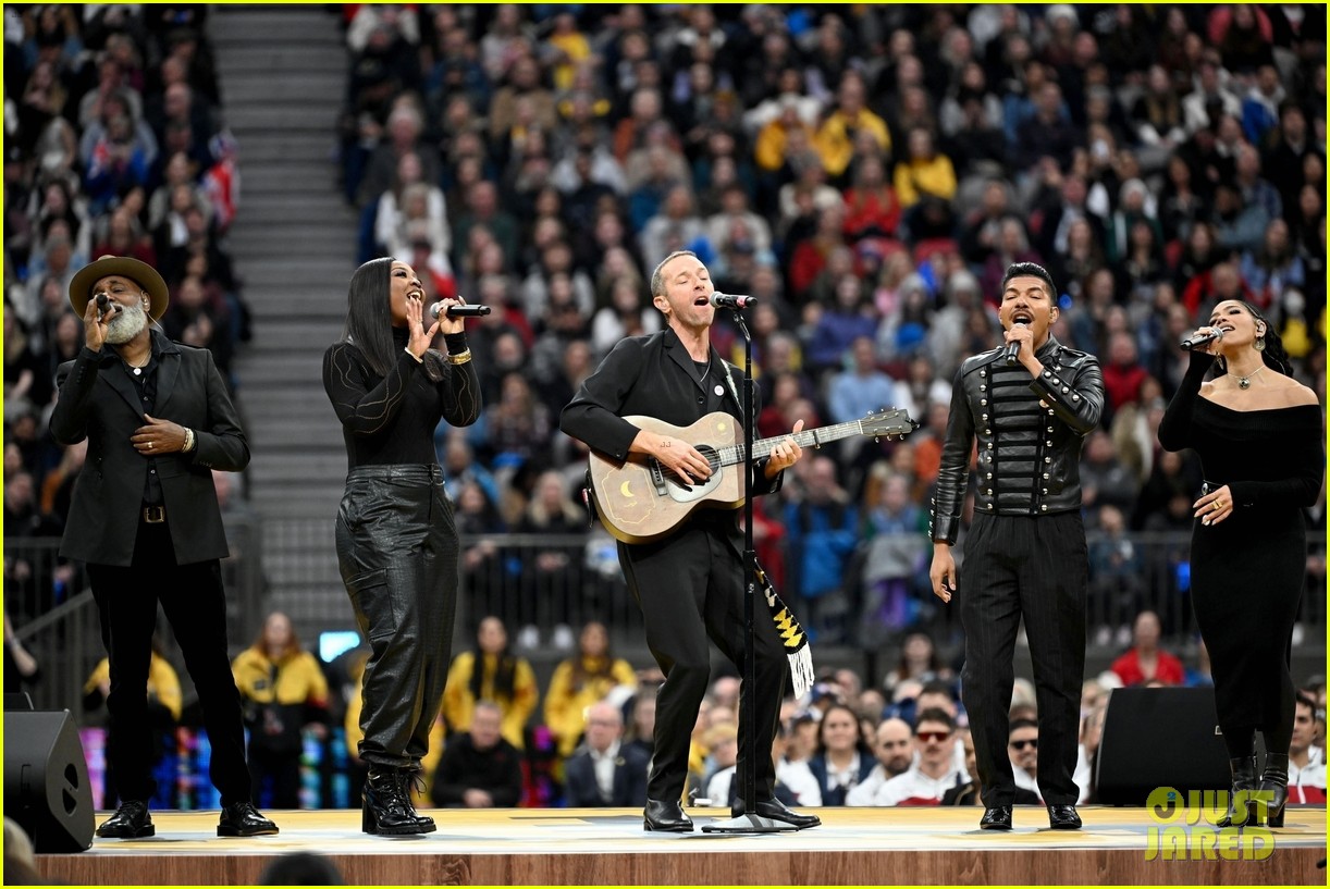 Prince Harry & Meghan Markle Watch Performances From Katy Perry & More at Invictus Games 2025 Opening Ceremony