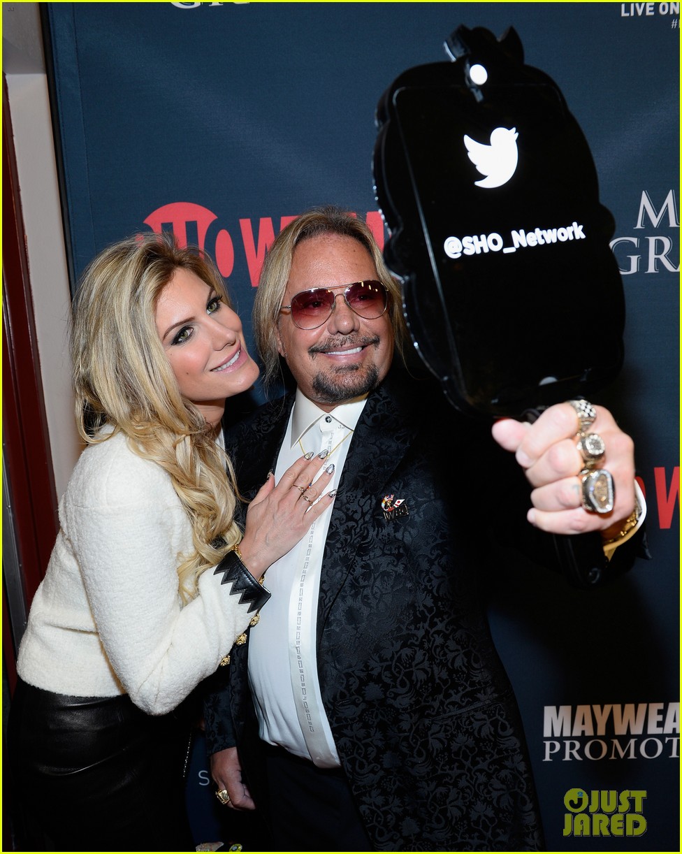 Vince Neil's Plane Involved in Deadly Arizona Crash, Girlfriend Rain Hannah Was On Board
