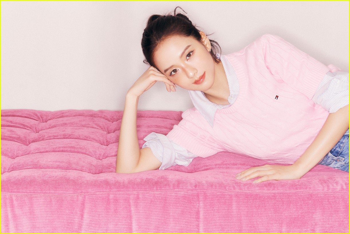Jisoo Stars in New Tommy Hilfiger Campaign for Spring Womenswear Collection