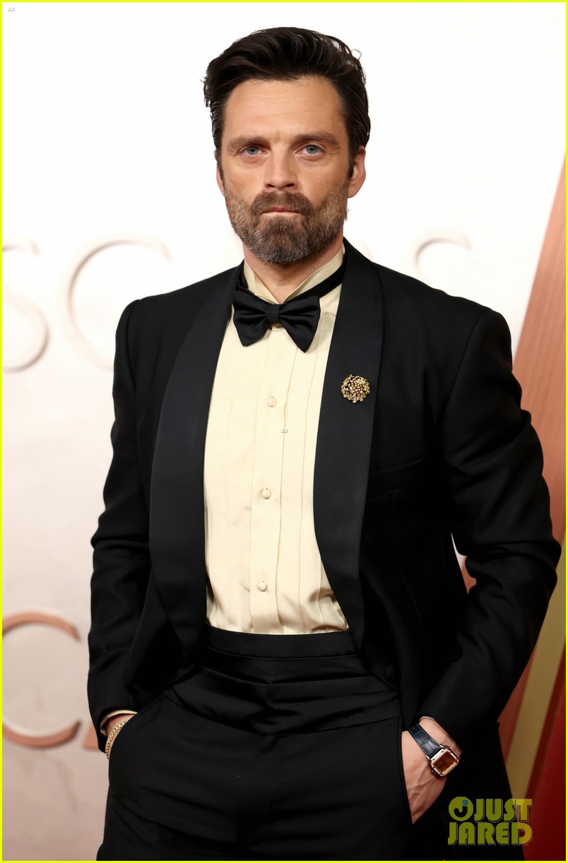 Nominee Sebastian Stan & Girlfriend Annabelle Wallis Arrive on Oscars 2025 Red Carpet