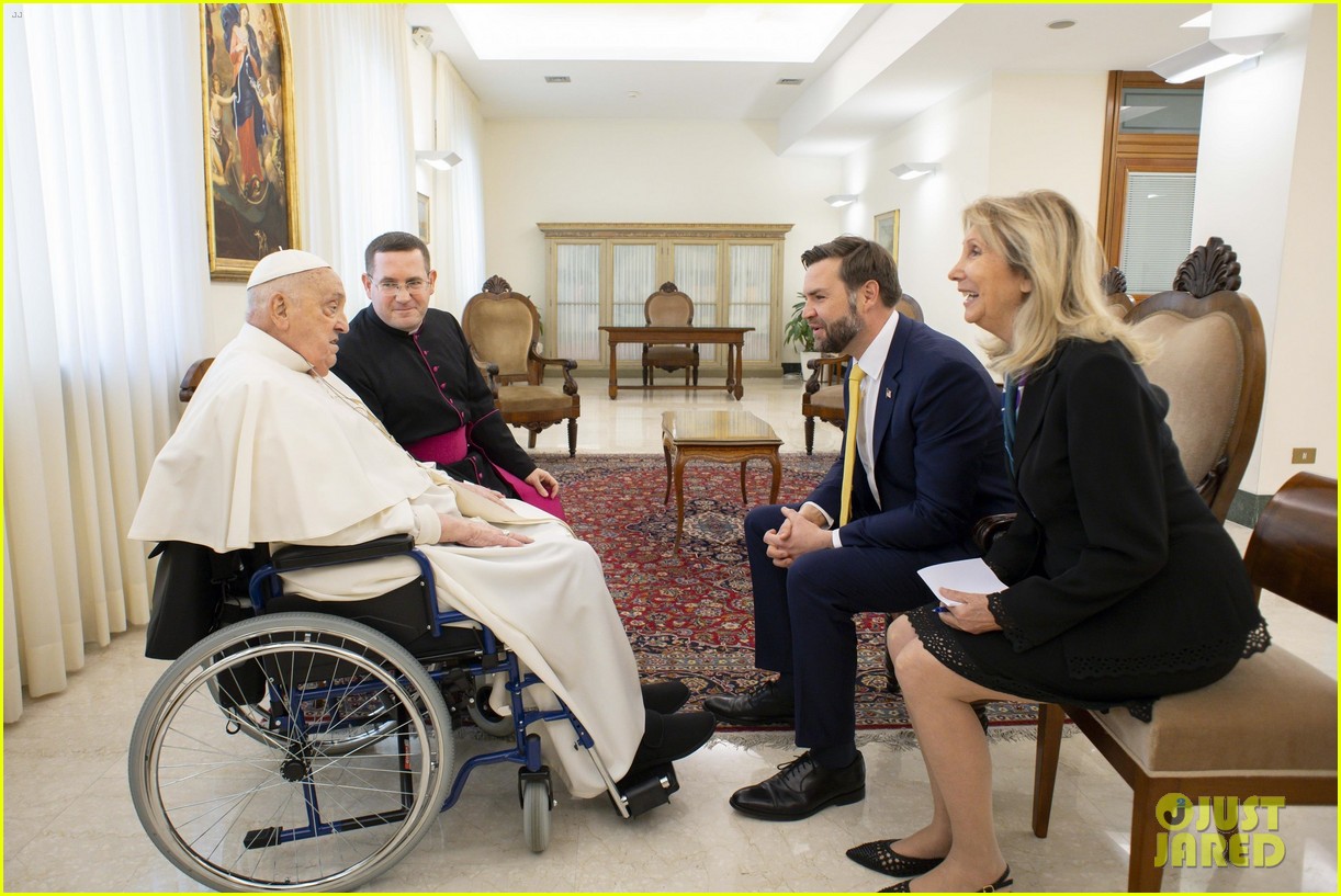 Pope Francis' Last Public Photos Taken Hours Before Death, with Vice President JD Vance