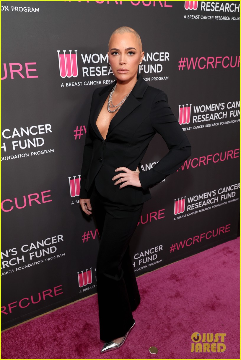 Real Housewives' Teddi Mellencamp Debuts Shaved Head on Red Carpet at Cancer Research Fundraiser