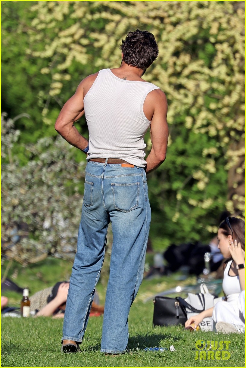 Eiza Gonzalez's Ex Guy Binns Goes Shirtless & Bares Ripped Body After She Debuted New Relationship