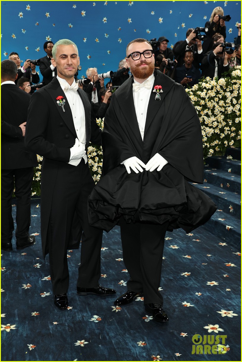 Sam Smith & Boyfriend Christian Cowan Arrive at Met Gala 2025 Together