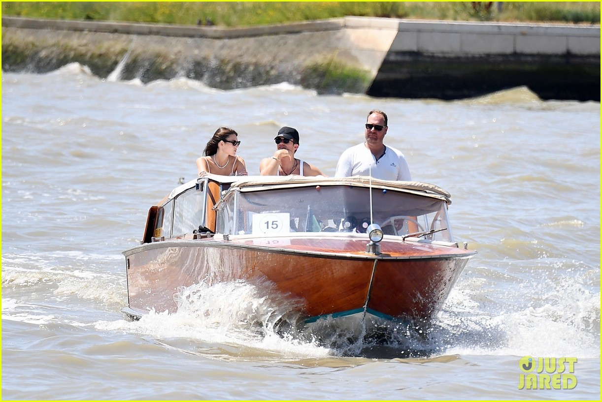Orlando Bloom Chats Up Leonardo DiCaprio's Girlfriend Vittoria Ceretti as He Keeps Low Profile During Venice Exit After Bezos Wedding