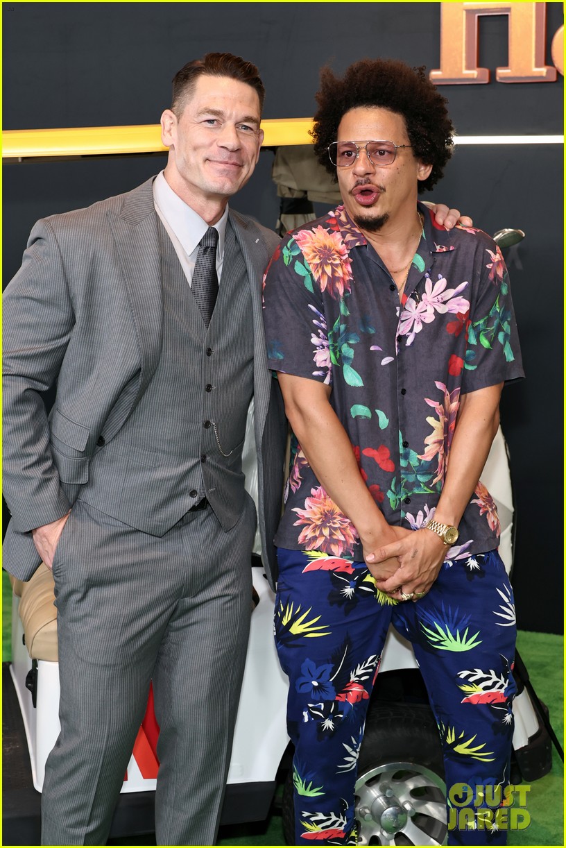 Adam Sandler, Bad Bunny, Julie Bowen, & More Attend 'Happy Gilmore 2' Premiere in NYC!