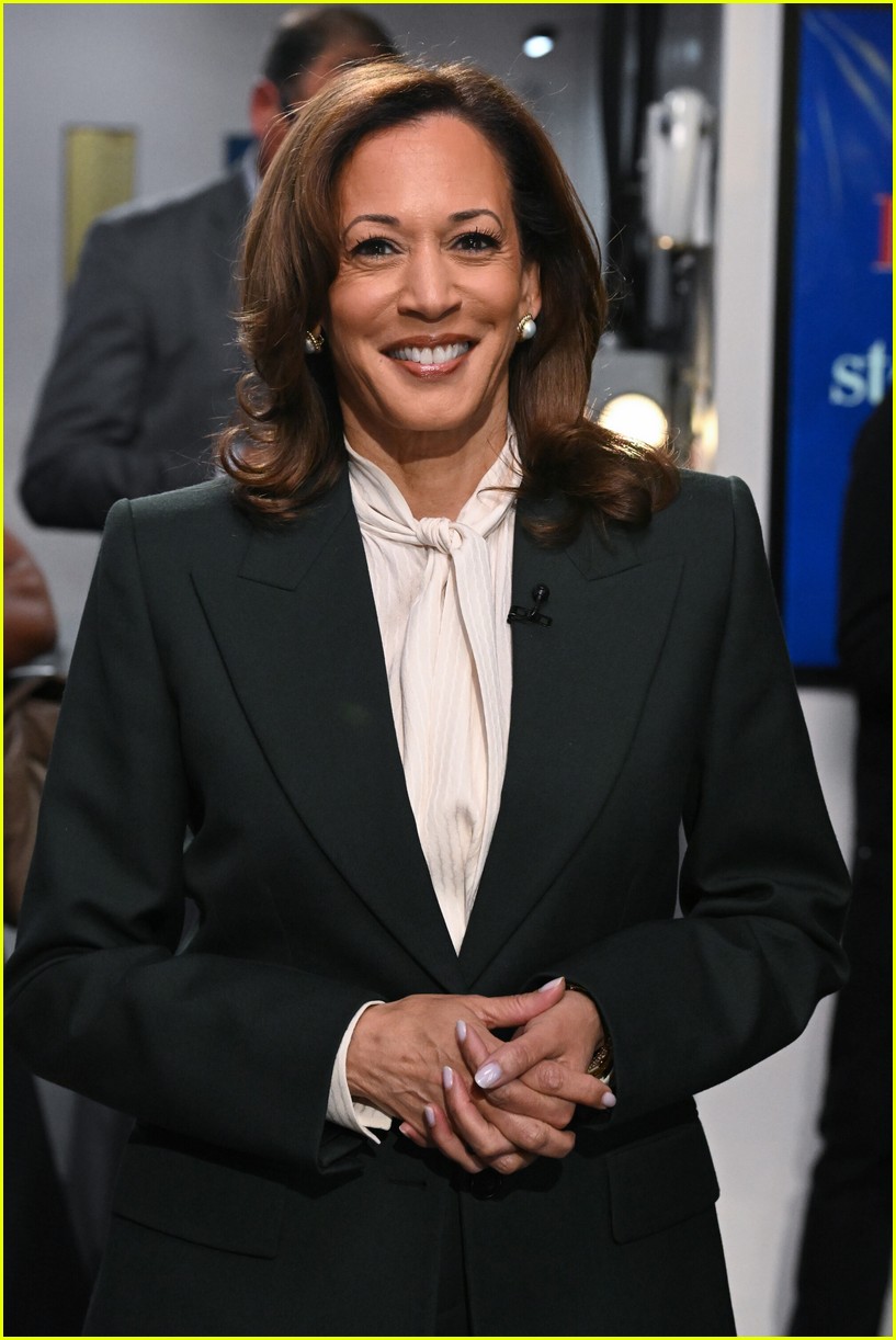 Kamala Harris Appears on 'Colbert' Show, Explains Why She's Not Running for Governor of California
