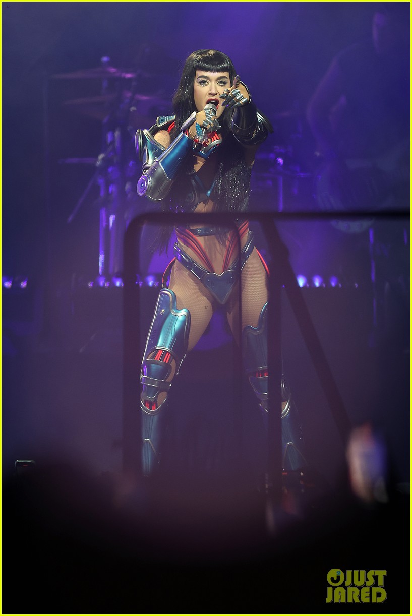 Celebs Attend Katy Perry's 'Lifetimes Tour' LA Show: See Every Star in Attendance!