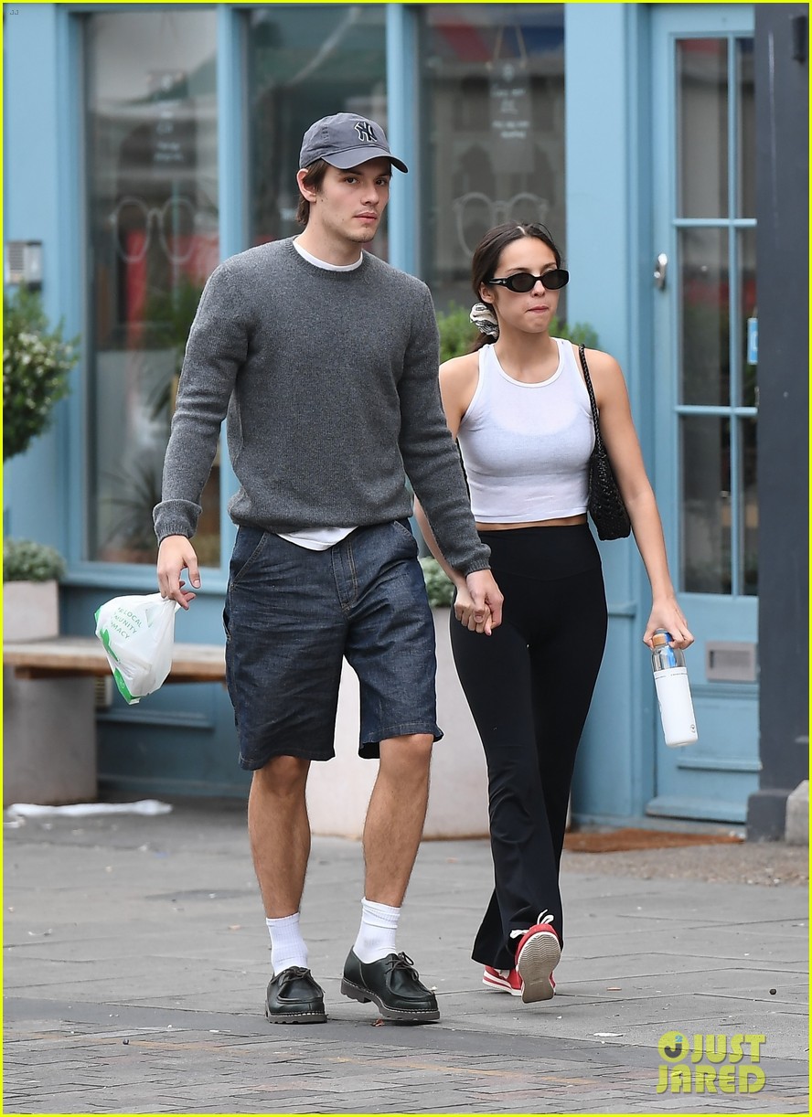 Olivia Rodrigo & Boyfriend Louis Partridge Bike Together in London