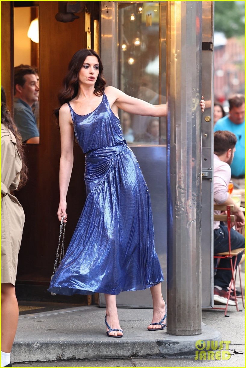 anne hathaway blue dress Anne Hathaway Royal Blue Satin Slip Formal Evening Celebrity Dress Interstellar Premiere