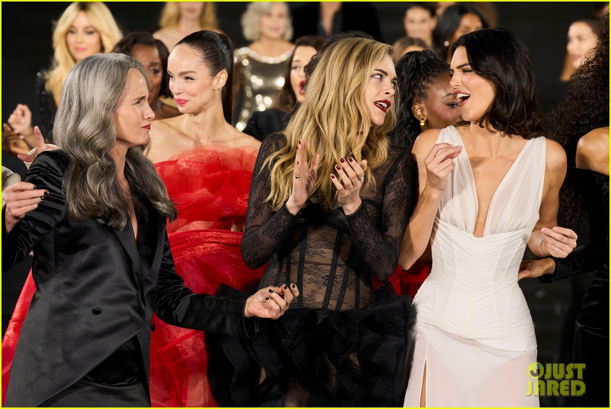 Kendall Jenner, Anitta, Viola Davis, & So Many More Walk L'Oreal Paris Runway for Fashion Week Kick Off!