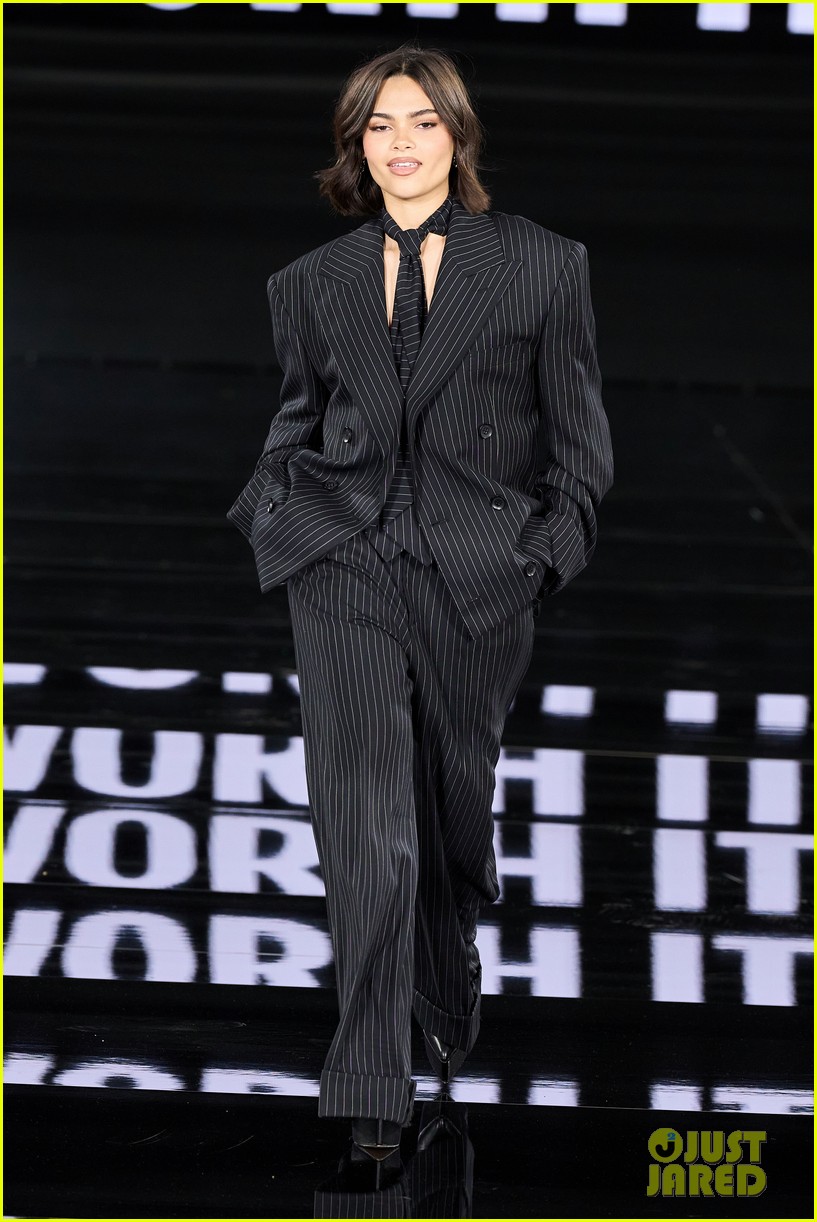 Kendall Jenner, Anitta, Viola Davis, & So Many More Walk L'Oreal Paris Runway for Fashion Week Kick Off!