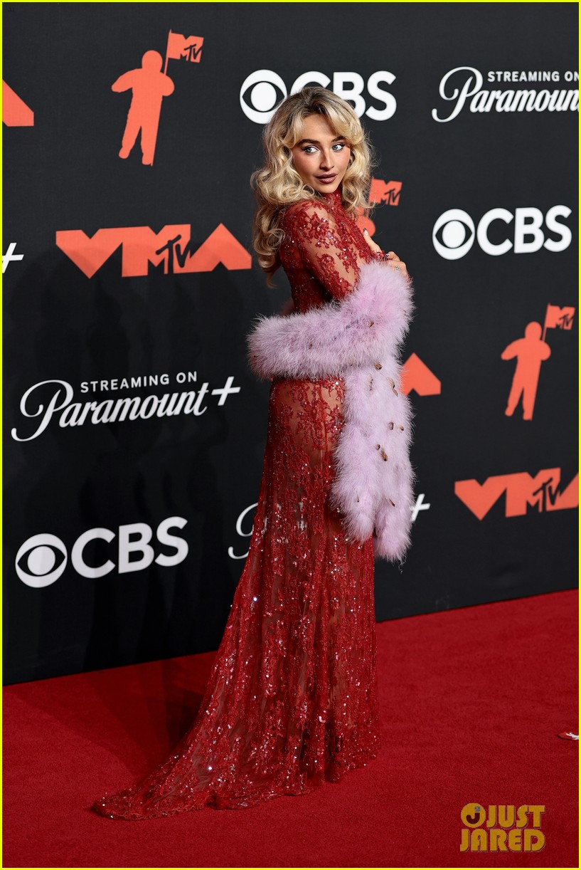 Sabrina Carpenter Is Red Hot in Sheer Dress on MTV VMAs 2025 Red Carpet! -  Just Jared - Celebrity News and Gossip | Entertainment