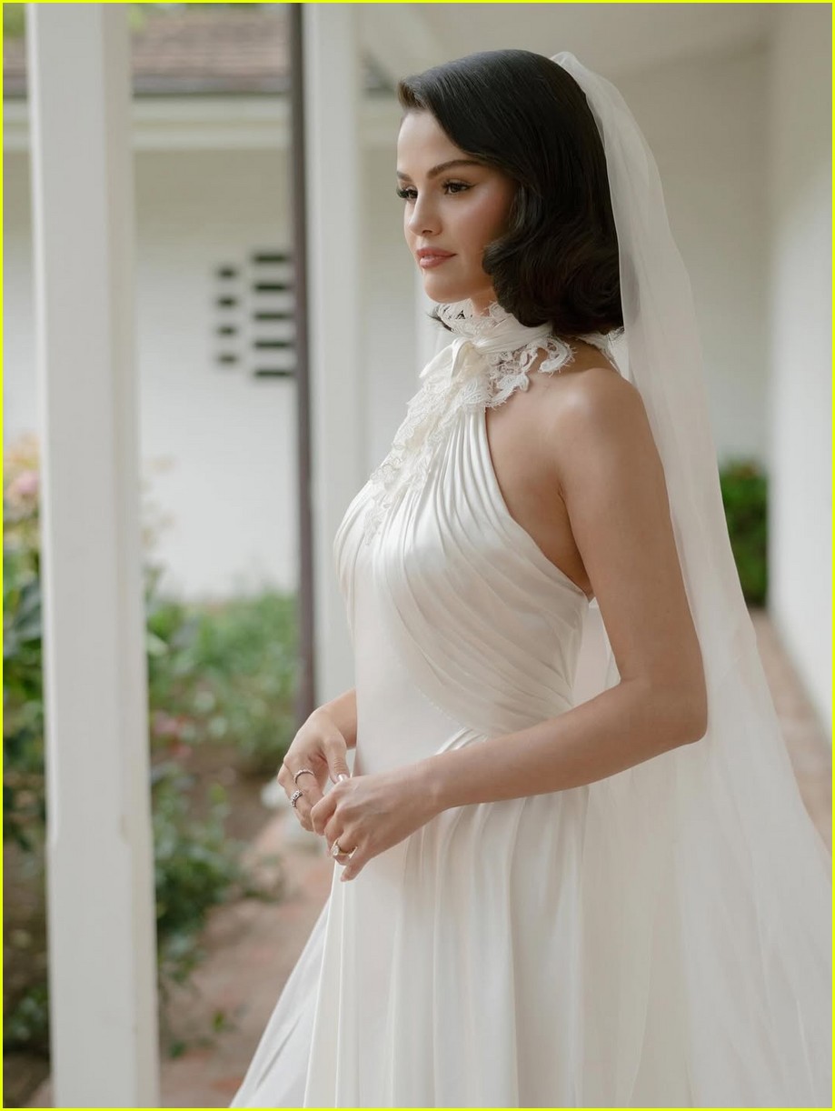 Selena Gomez Shows Off Her Three Wedding Dresses in New Photos From  Marrying Benny Blanco!  Just Jared  Celebrity News and Gossip |  Entertainment
