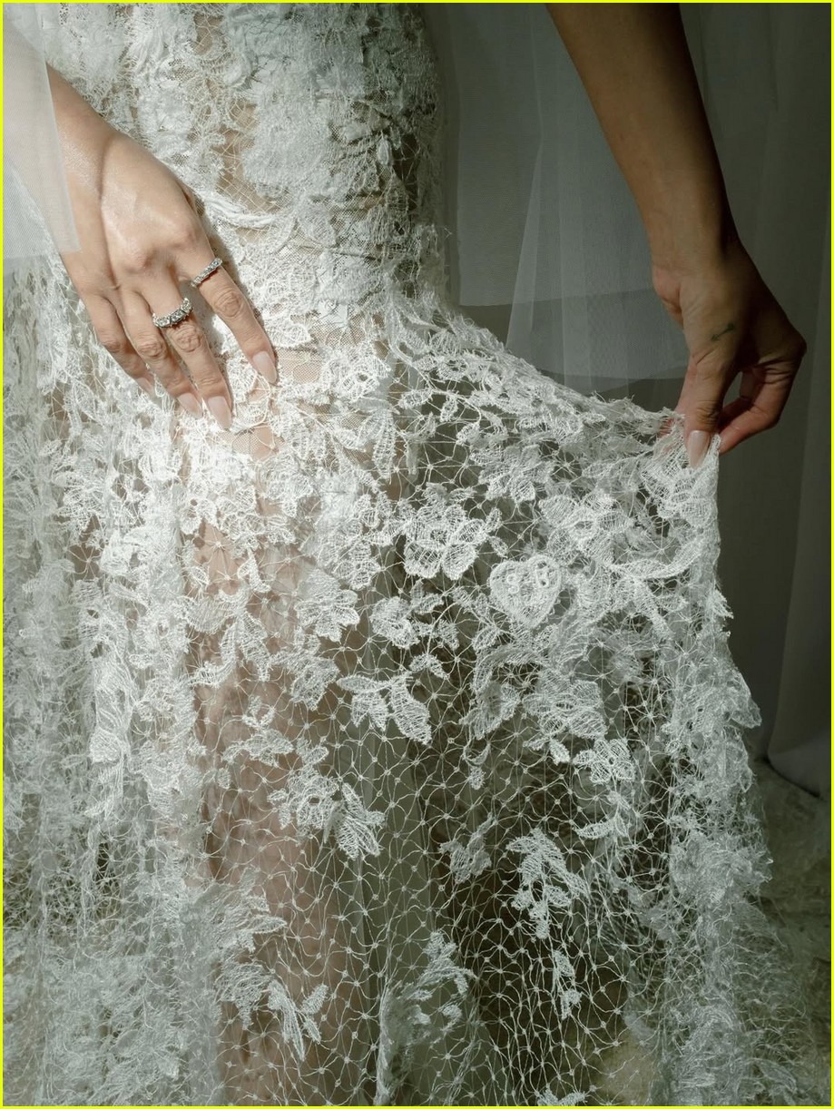 selena gomez in white lace dress Selena Gomez EMA's white lace dress