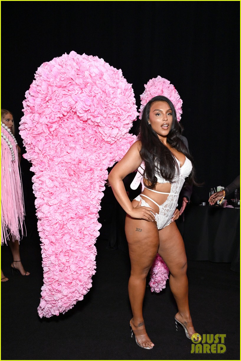Inside the Victoria's Secret Fashion Show 2025: All the Backstage Photos You Didn't See on the Live Stream!