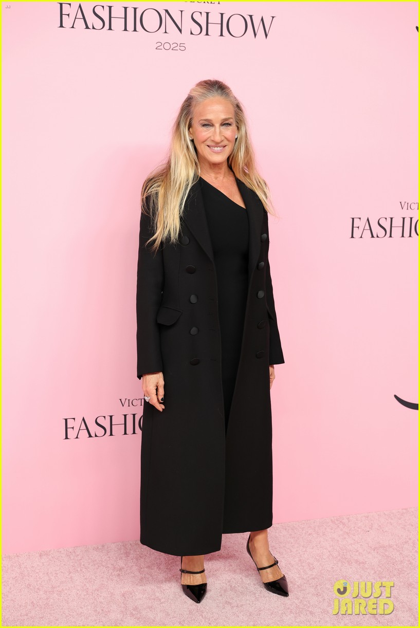 Sarah Jessica Parker, Jodie Turner-Smith & More Serve Looks at Victoria's Secret Fashion Show 2025