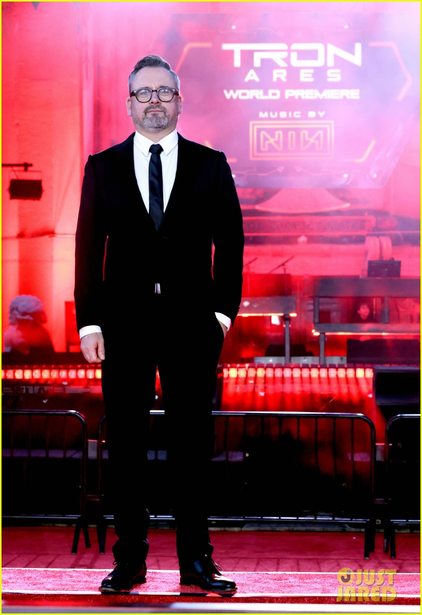 'Tron: Ares' Cast Shuts Down Hollywood Boulevard for L.A. Premiere, Complete with a Nine Inch Nails Concert!