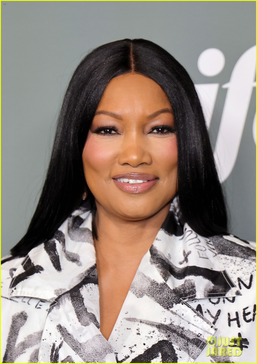Kate Hudson Joins Eva Longoria, Jane Fonda, Wanda Sykes, & More Stars at Variety's Power of Women 2025!