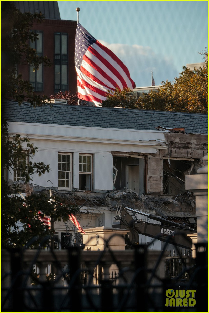 White House Siding Demolished to Build Donald Trump's Ballroom: Photos