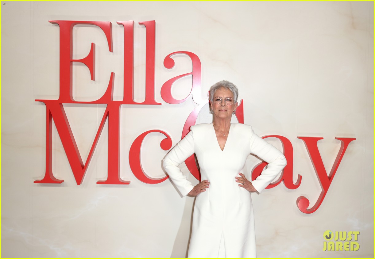 Emma Mackey & Jamie Lee Curtis Hold Hands at 'Ella McCay' Premiere in London