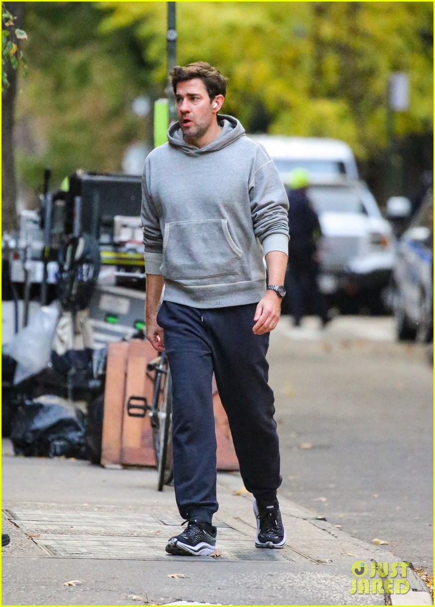 John Krasinski Runs Around NYC While Filming 'Jack Ryan' Movie in NYC