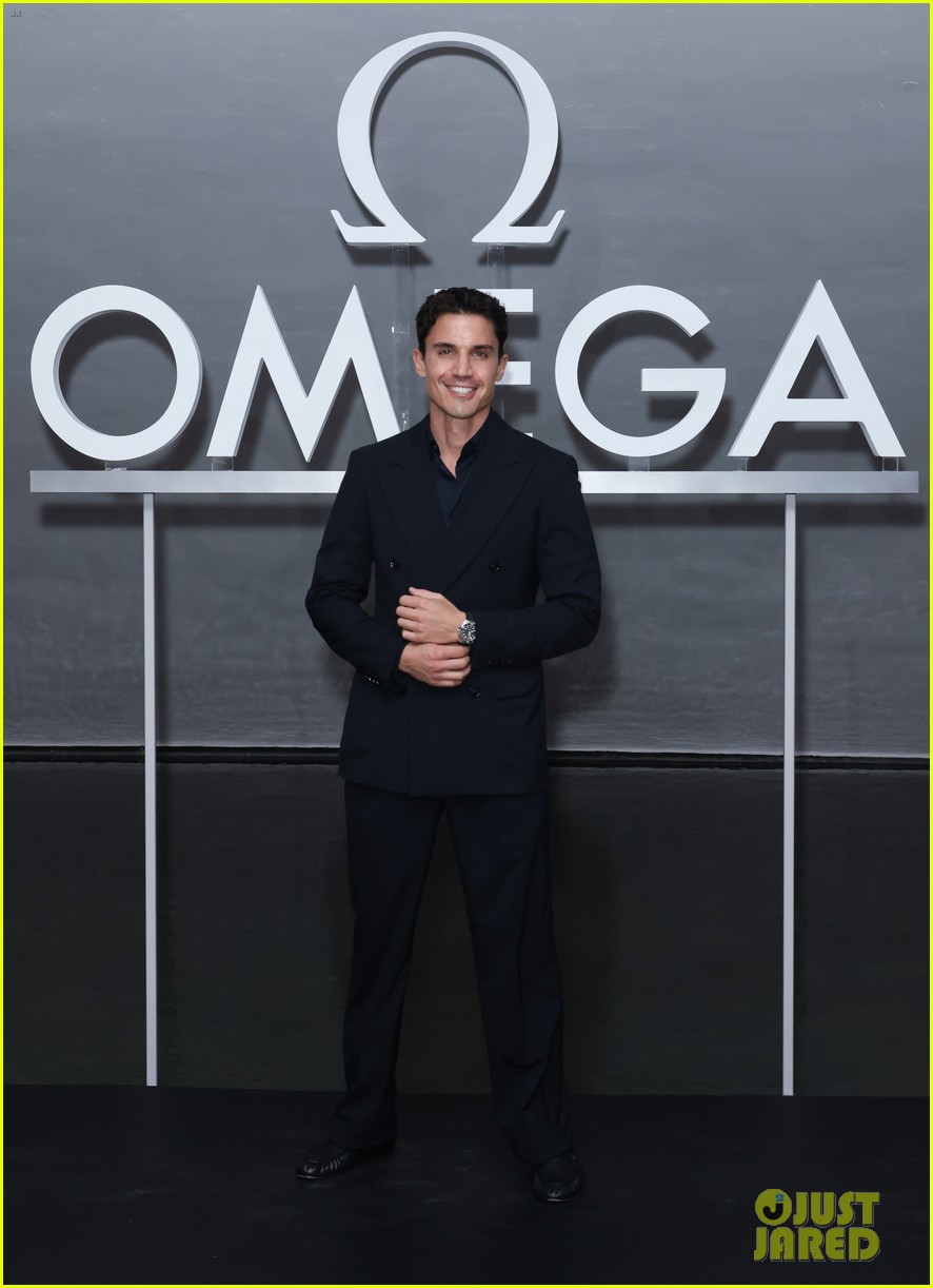 Glen Powell, Colman Domingo, & More Actors Attend Omega Watches Event in Miami Beach