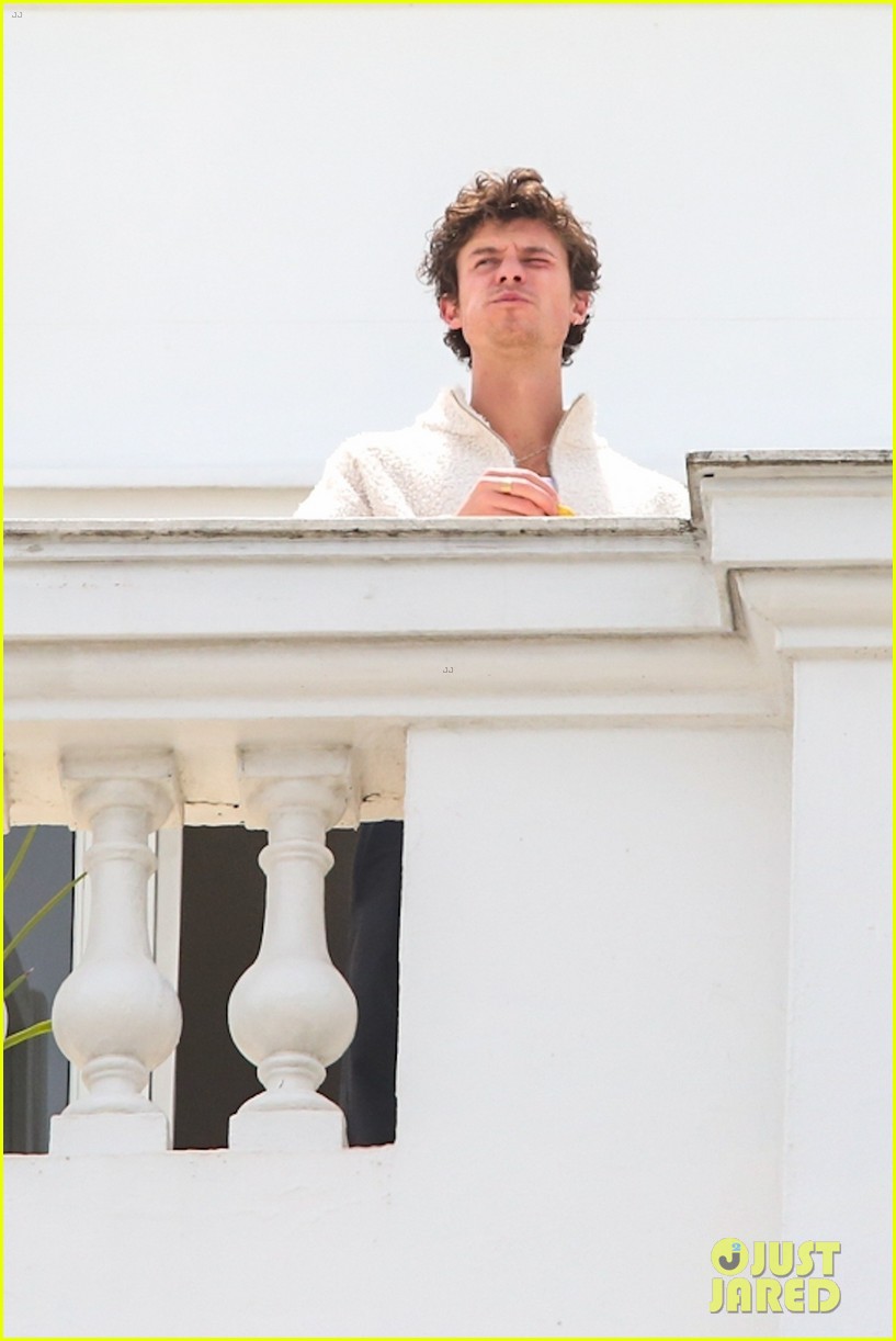 Shawn Mendes Touches Down in Brazil Ahead of His Earthshot Prize Performance