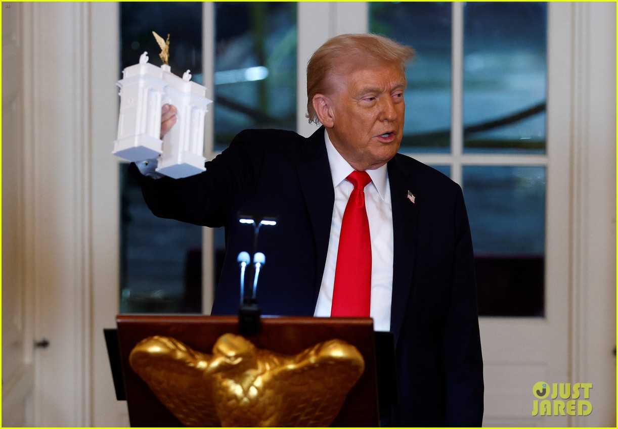 Trump's Proposed 'Arc De Trump' Washington D.C. Monument May Cost $100 Million
