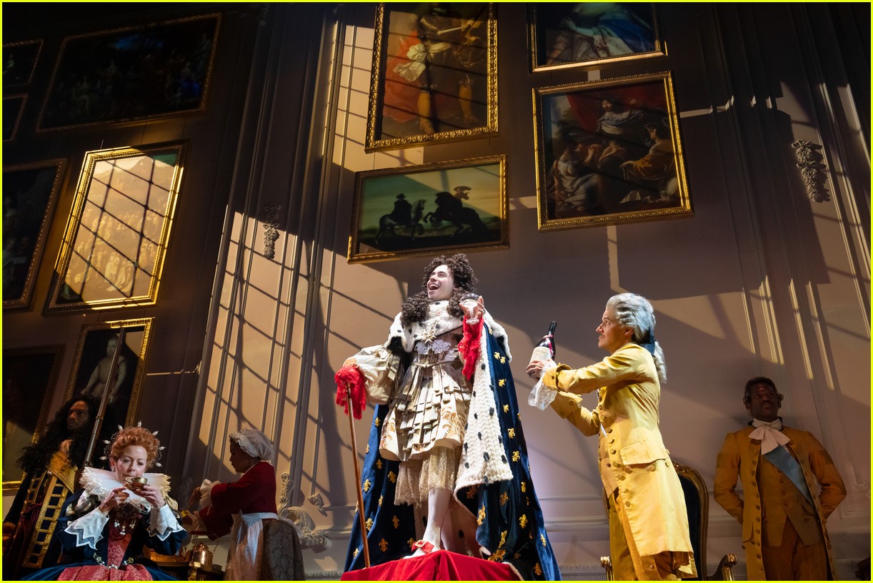 Kristin Chenoweth's 'Queen of Versailles' Broadway Musical Sets Closing Date for January 2026