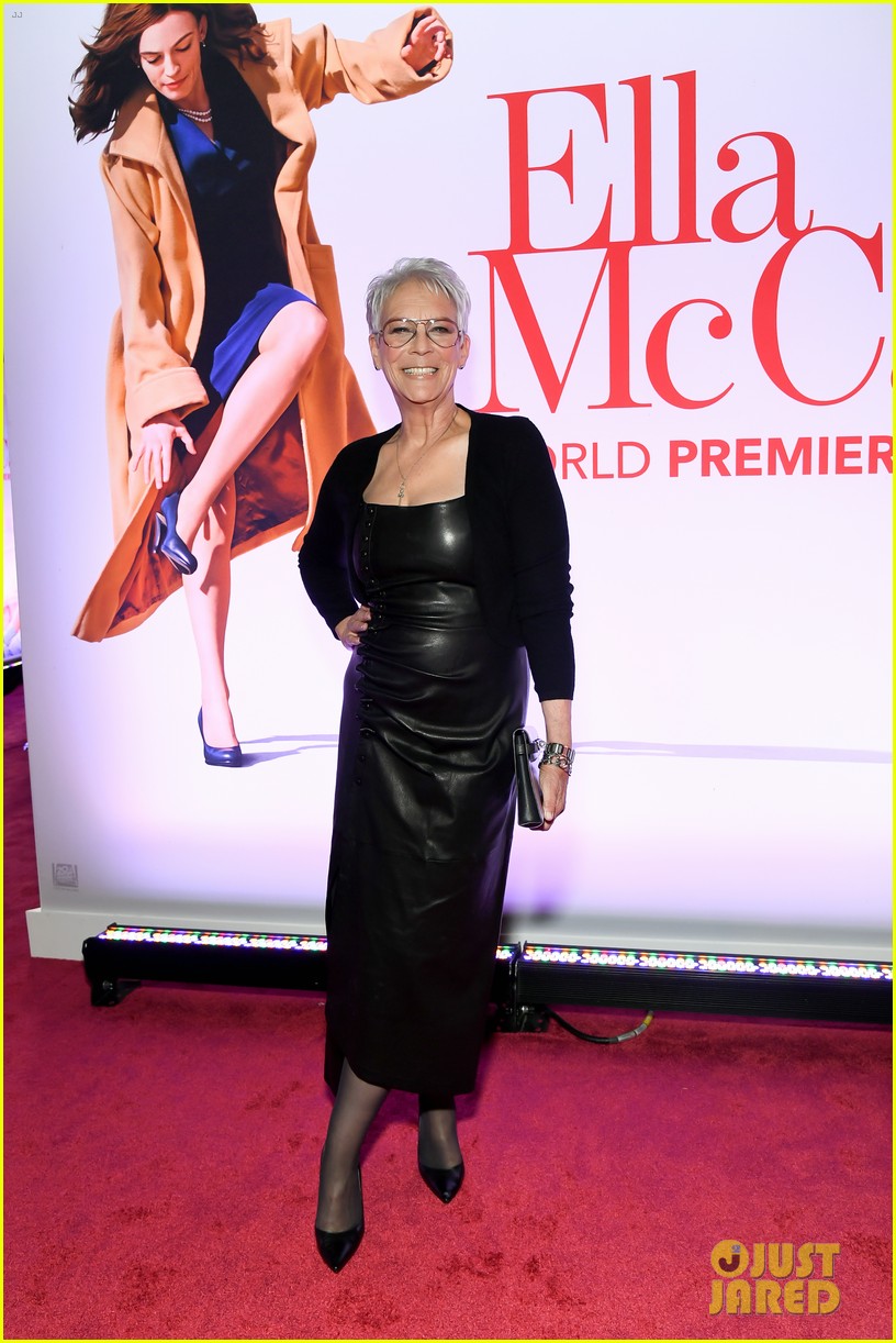 Emma Mackey Makes Rare Red Carpet Appearance with Boyfriend Martin Aleman at 'Ella McCay' World Premiere!