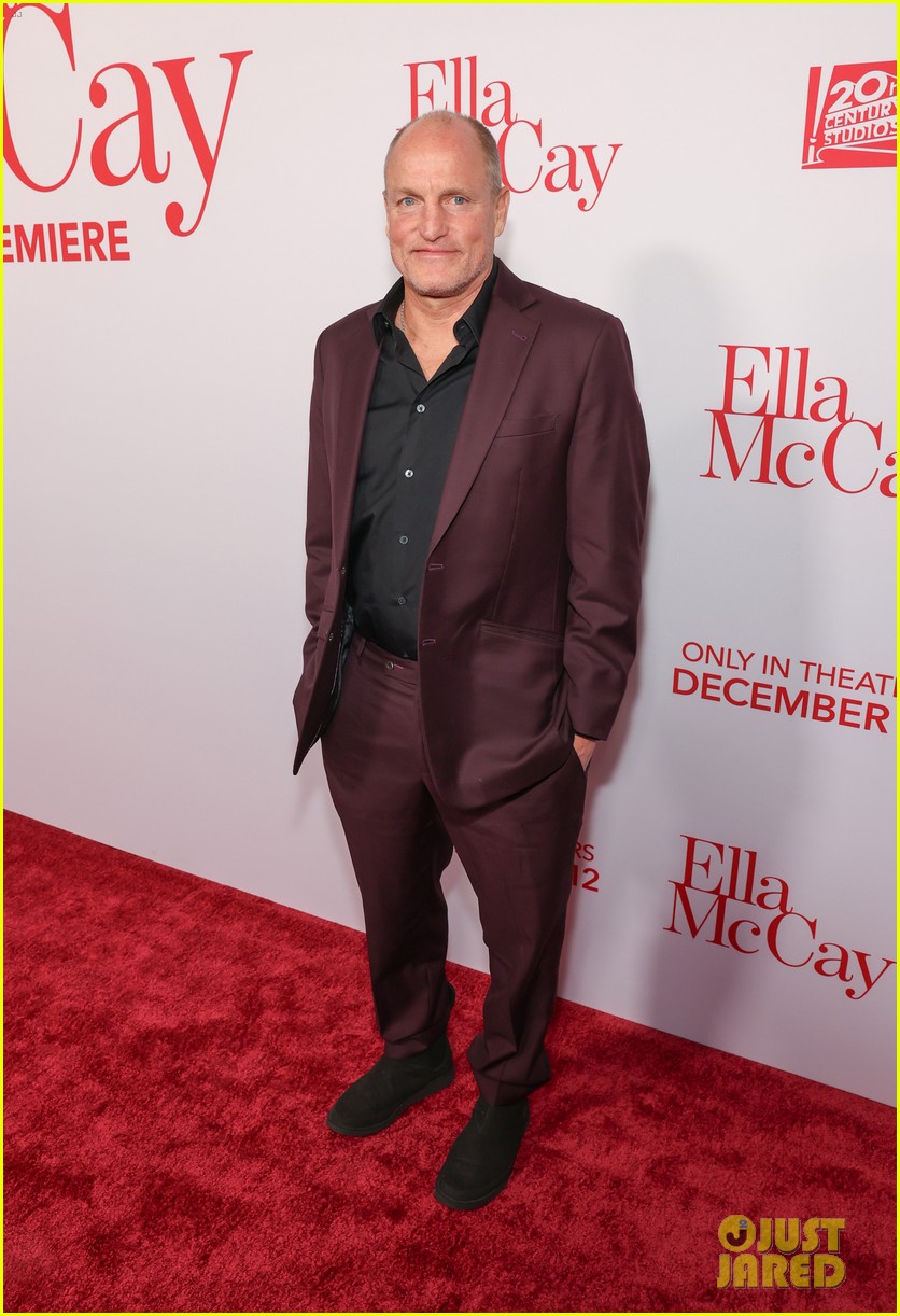 Emma Mackey Makes Rare Red Carpet Appearance with Boyfriend Martin Aleman at 'Ella McCay' World Premiere!