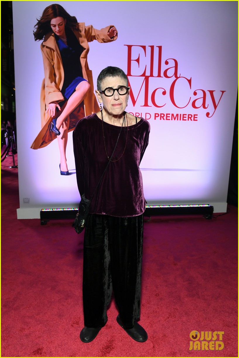 Emma Mackey Makes Rare Red Carpet Appearance with Boyfriend Martin Aleman at 'Ella McCay' World Premiere!