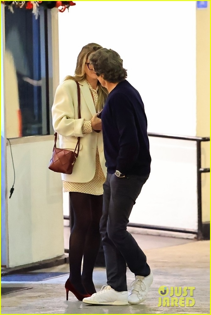 Rebecca Gayheart Kisses Billionaire Peter Morton on Date Night