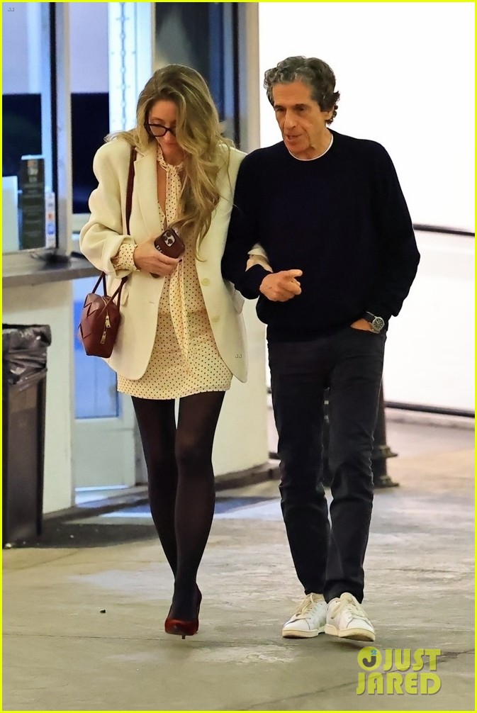 Rebecca Gayheart Kisses Billionaire Peter Morton on Date Night