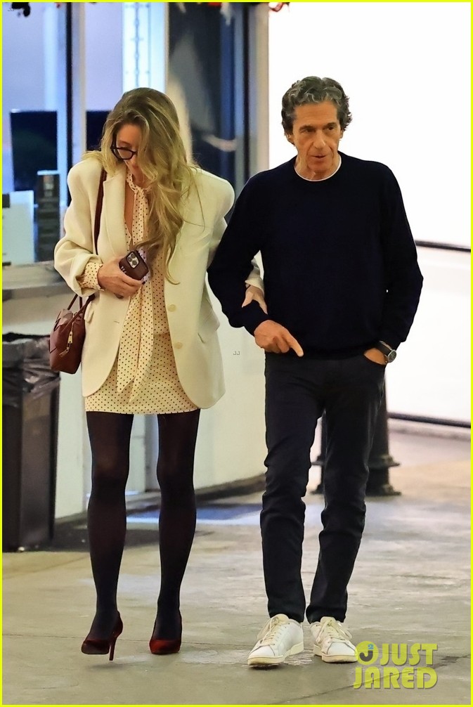 Rebecca Gayheart Kisses Billionaire Peter Morton on Date Night