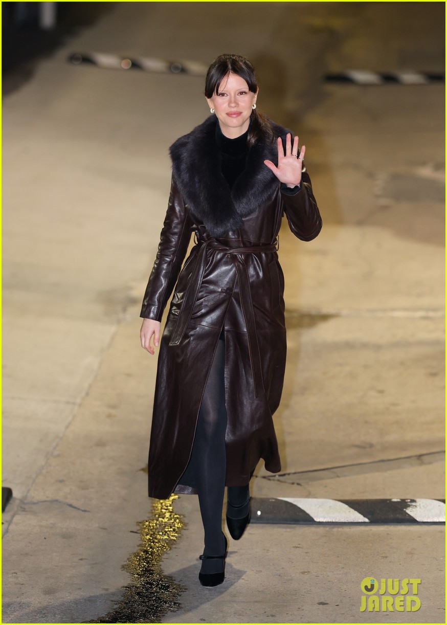 Mia Goth Wears Chic Black Dress to Promote 'Frankenstein' on 'Jimmy Kimmel Live!' | Just Jared