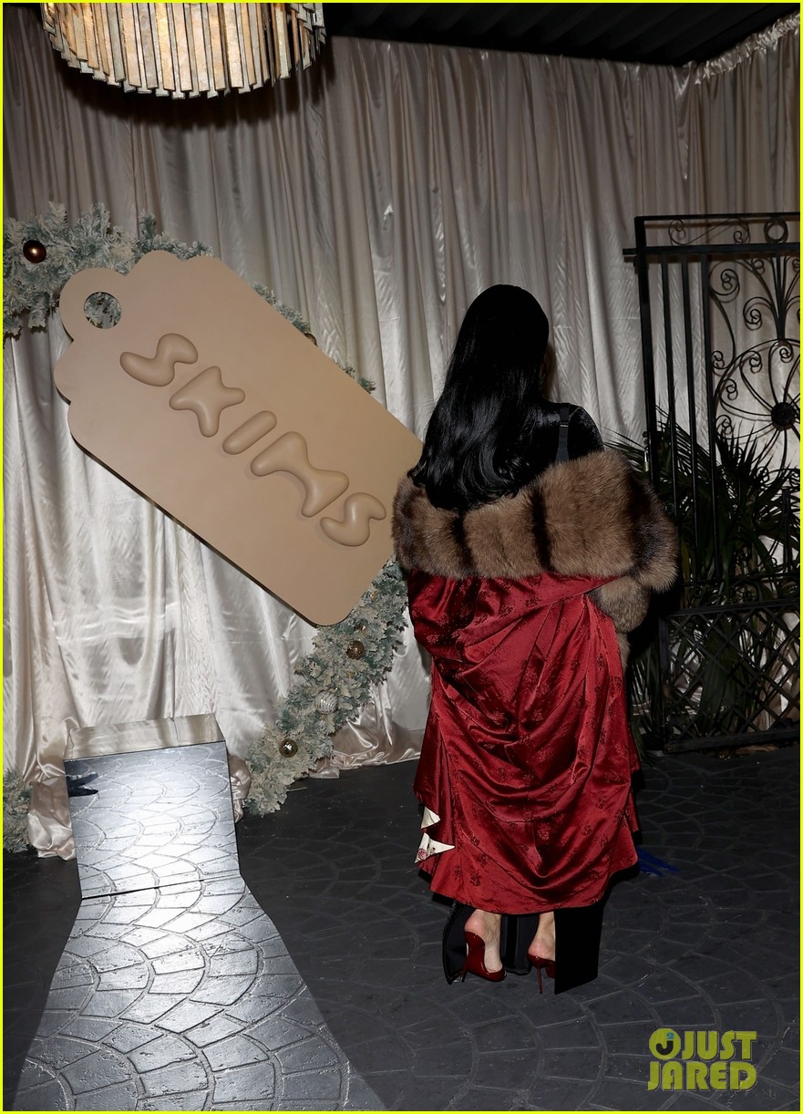 kim kardashian holiday dress Pairs Velvet with Fur Coat for SKIMS Party! | Just Jared Emerald (SeaGreen)