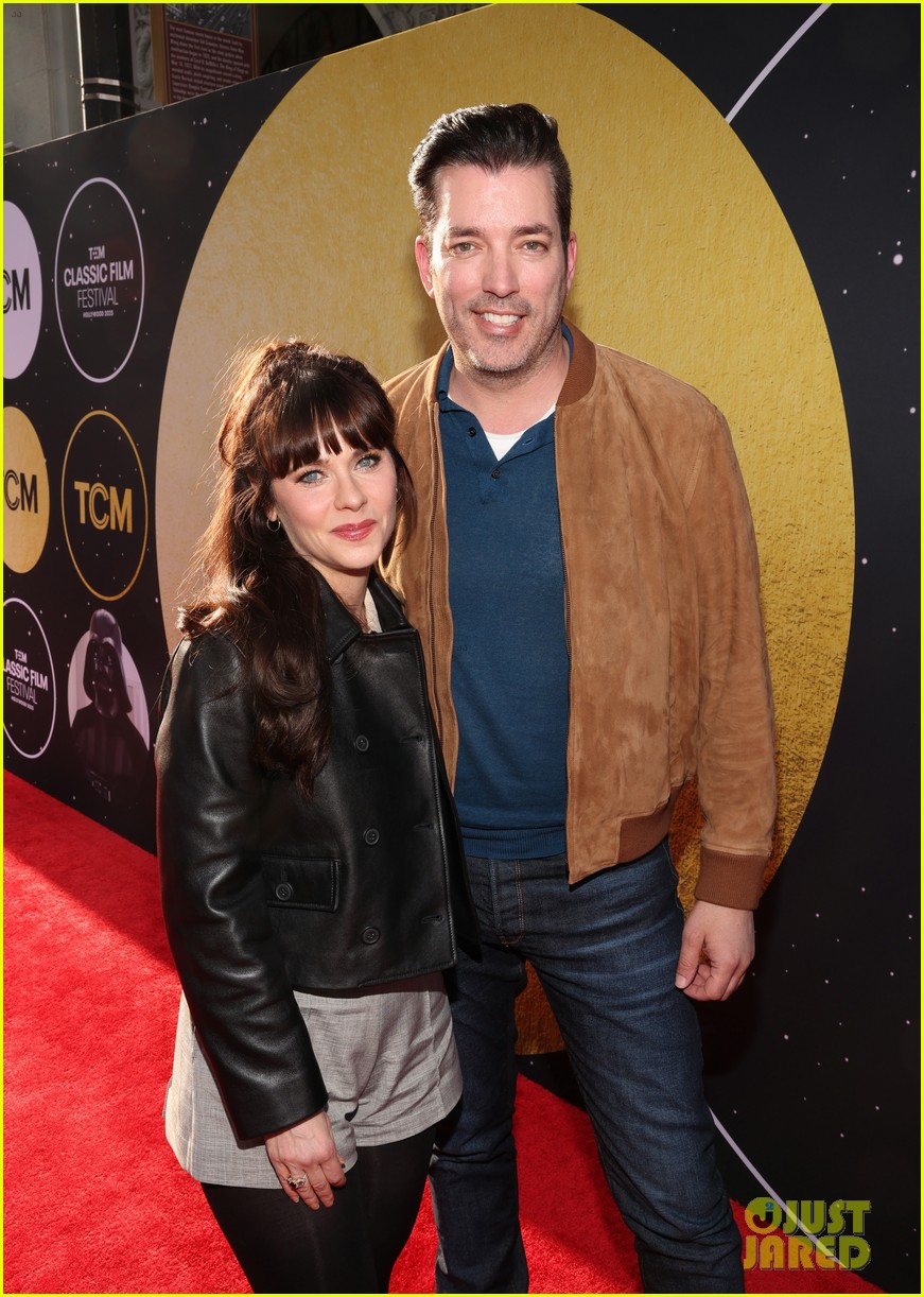 Zooey Deschanel Gives Update on Wedding Planning With Fiancé Jonathan Scott