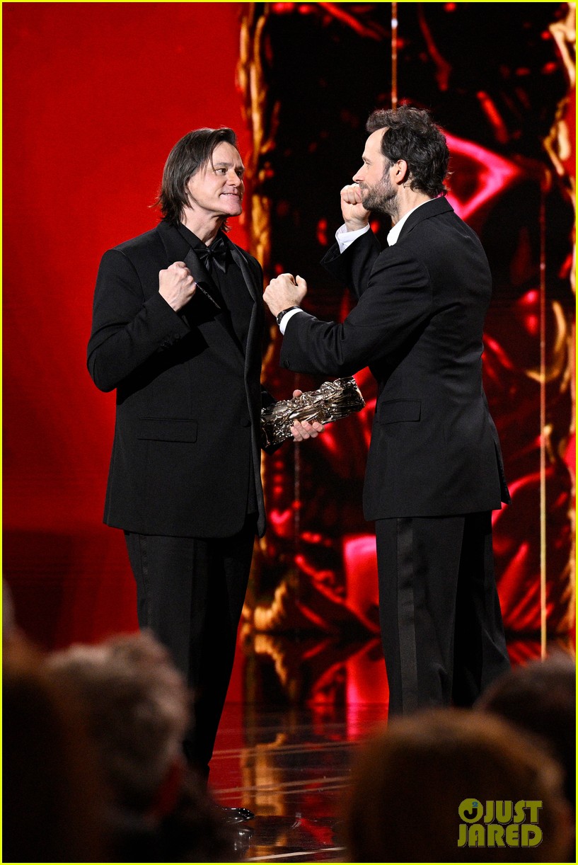 Jim Carrey Goes Public with Girlfriend Minzi After Years Together, Thanks Her at Cesar Awards