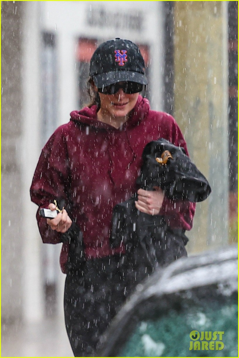Dakota Johnson Braves L.A.'s Torrential Rains for a Monday Gym Session
